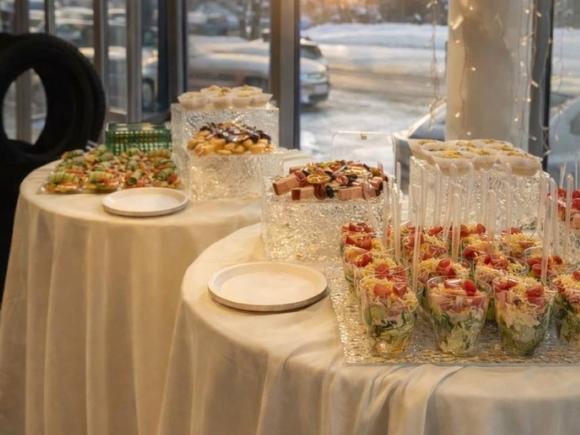 Фуршетный сет "Легкий" на 13-15 персон в Иванове